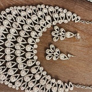 Elegant Silver Jewelry Set